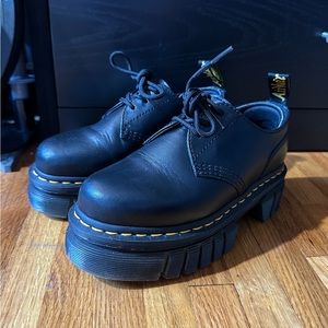 DR. MARTEN AUDRICK NAPPA LEATHER PLATFORM SHOES SIZE 5